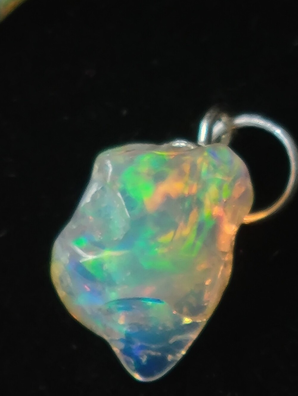 2.65ctw Natural Ethiopian Fire Opal Pendant - Silver - New - 925 Ster Silver Bai